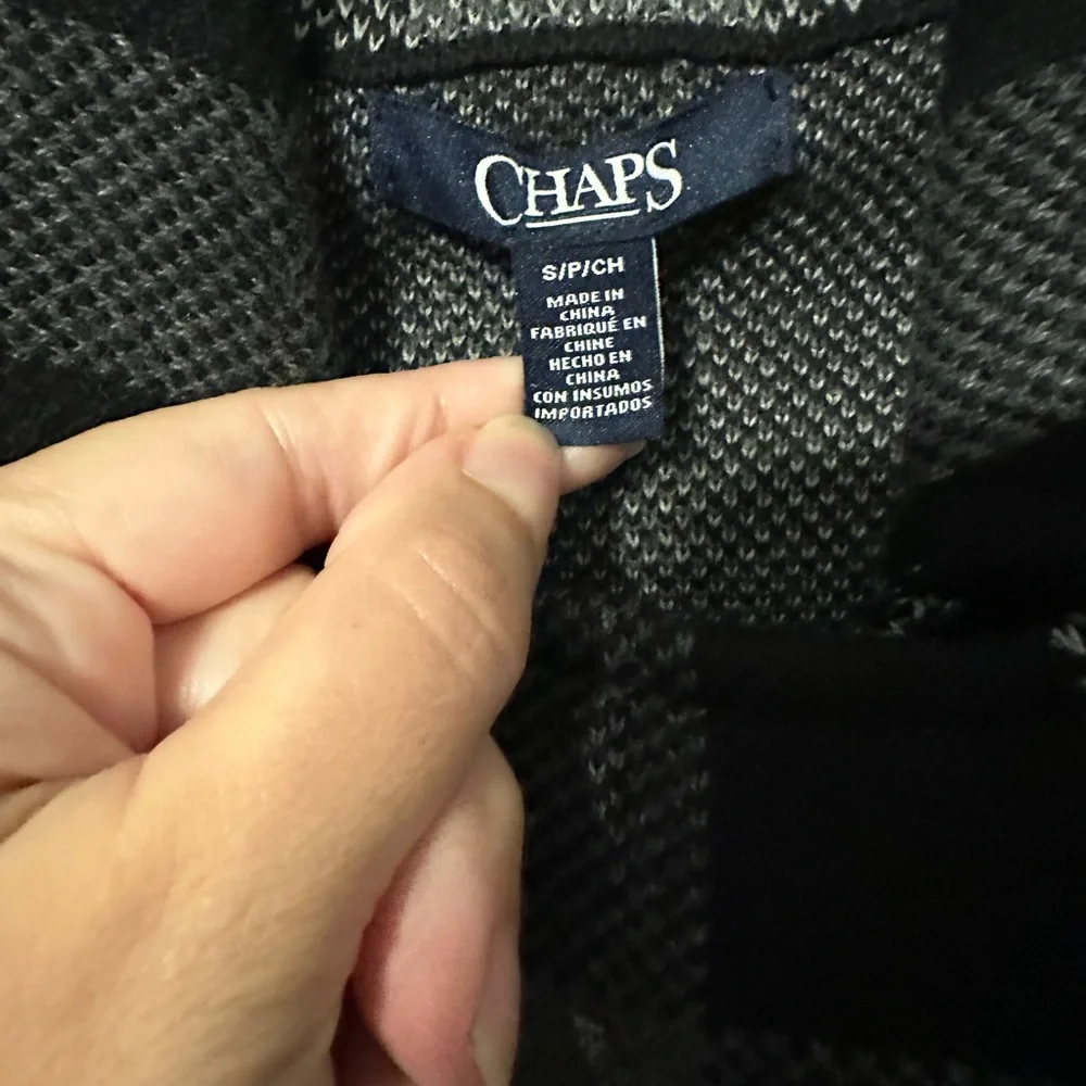 Chaps Women’s Buffalo Plaid Sweater Vest - Picture 4 of 12